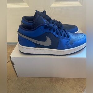 Nike Jordan Low size 6. Y or 8 women. Blue in color worn 3-4 times